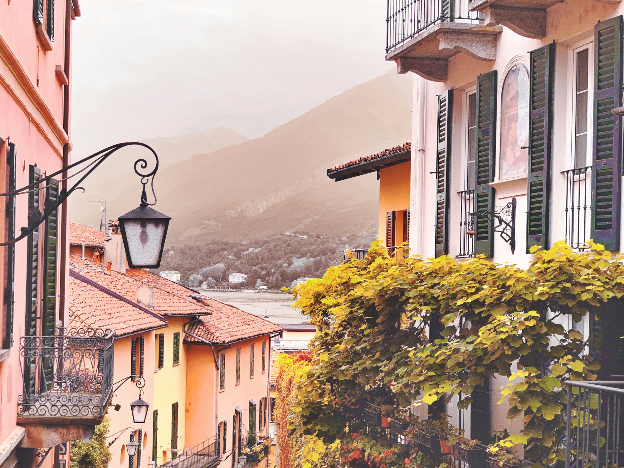 Pastel houses above Lake Como in Bellagio, Italy